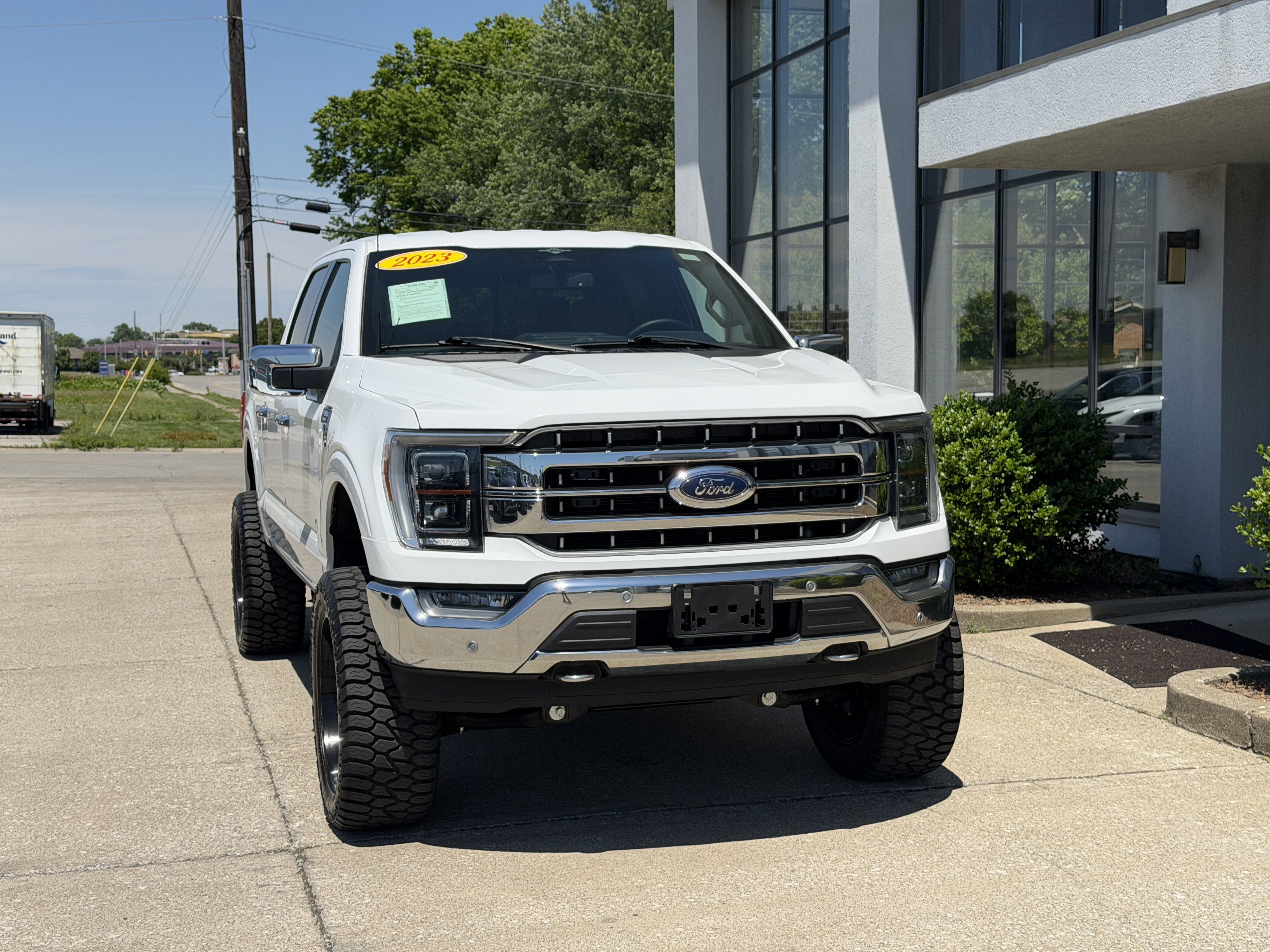 Used 2023 Oxford White Ford LARIAT image 19
