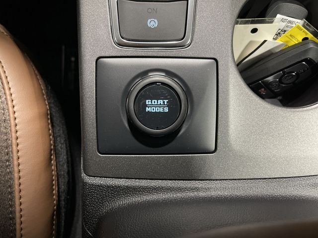 Used 2025 Velocity Blue Metallic Ford Outer Banks image 33