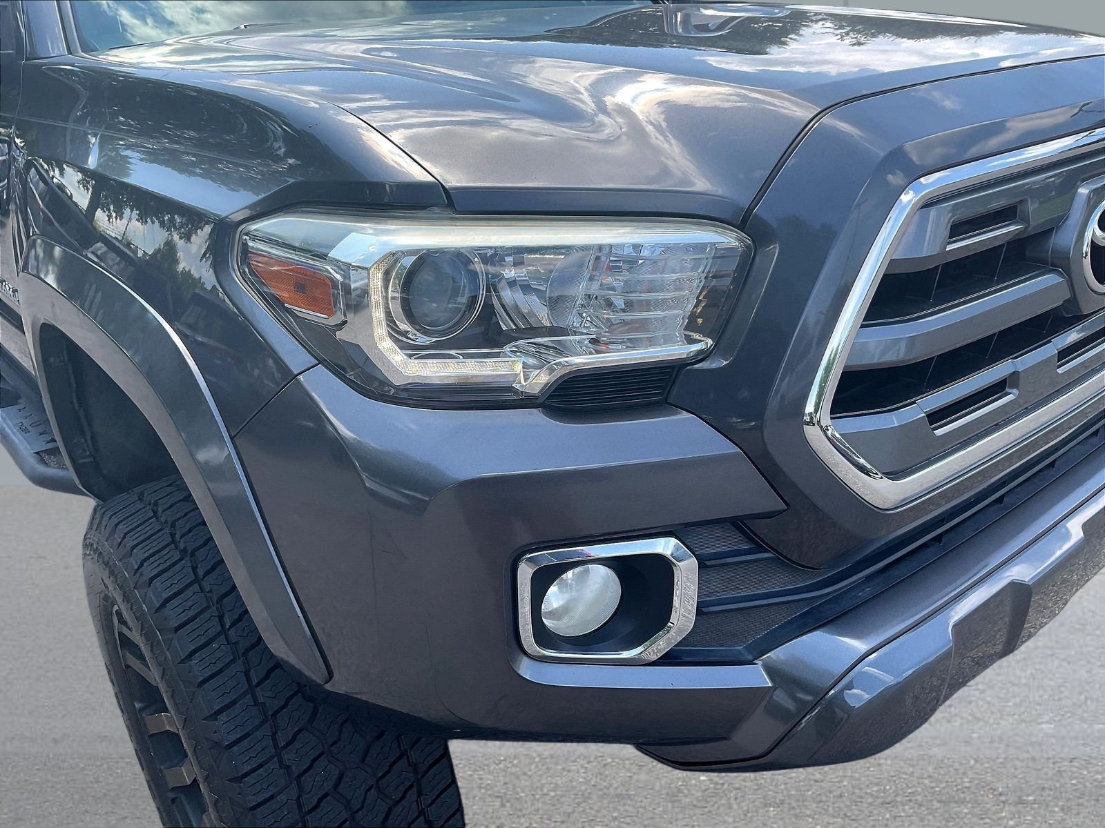 Used 2016 Gray Toyota Limited image 22