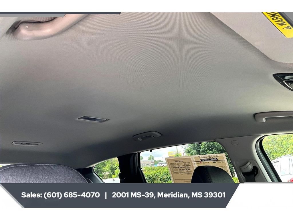 Used 2021 Hampton Gray Hyundai SEL image 16