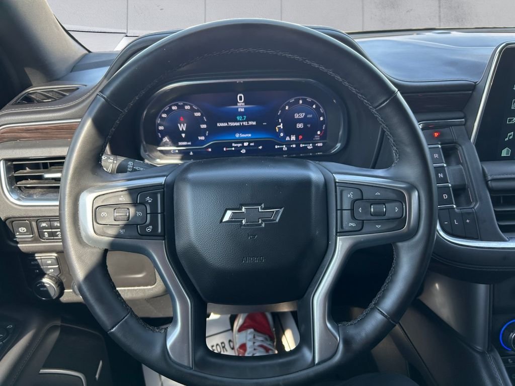 Used 2024 White Chevrolet Z71 image 9