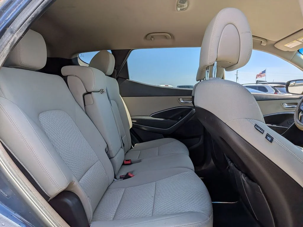 Used 2018 Blue Hyundai 2.4 Base image 21