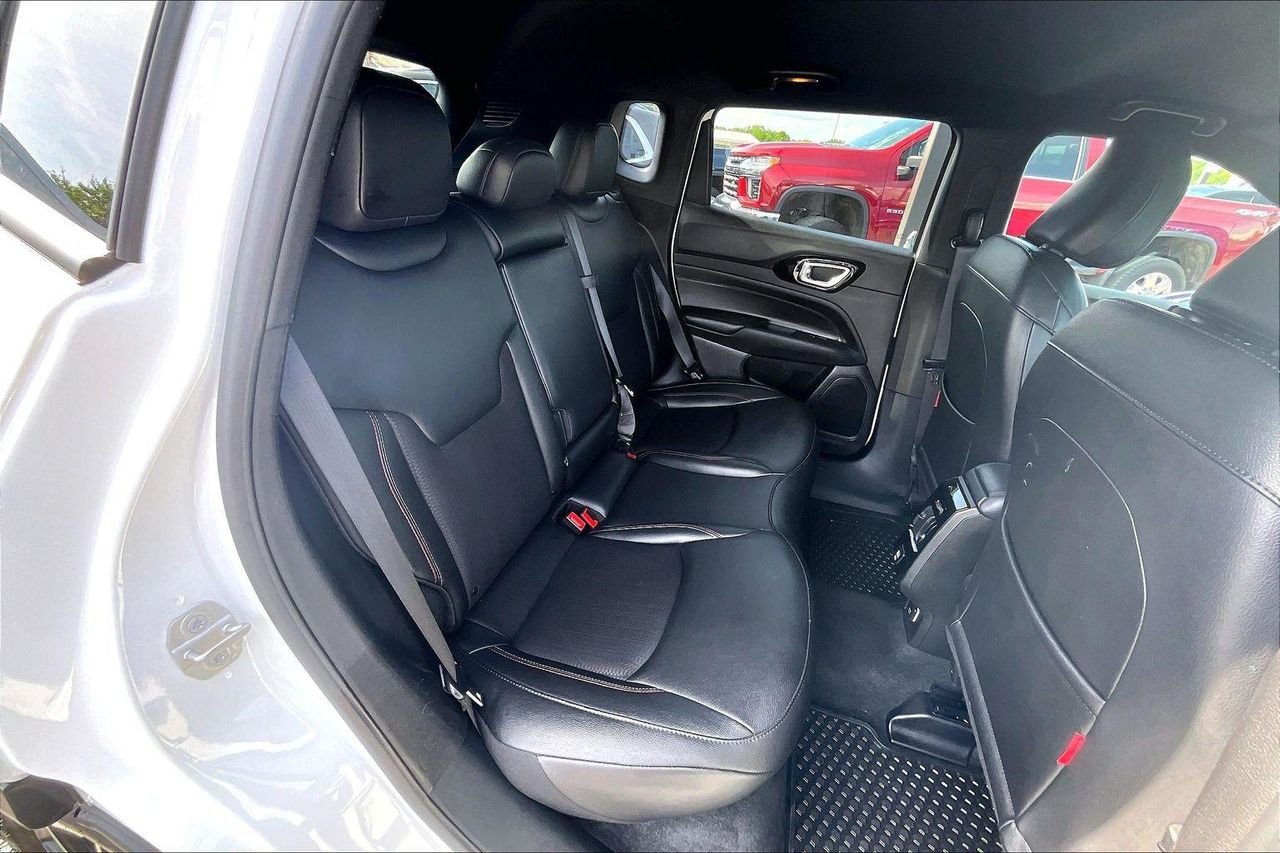 Used 2025 Bright White Clearcoat Jeep Trailhawk 4x4 image 19