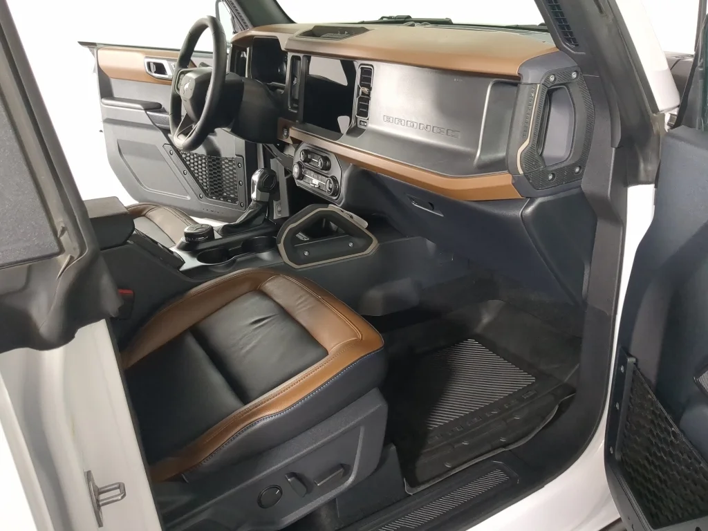 2024 Ford Bronco 4-Door Outer Banks - Photo 19