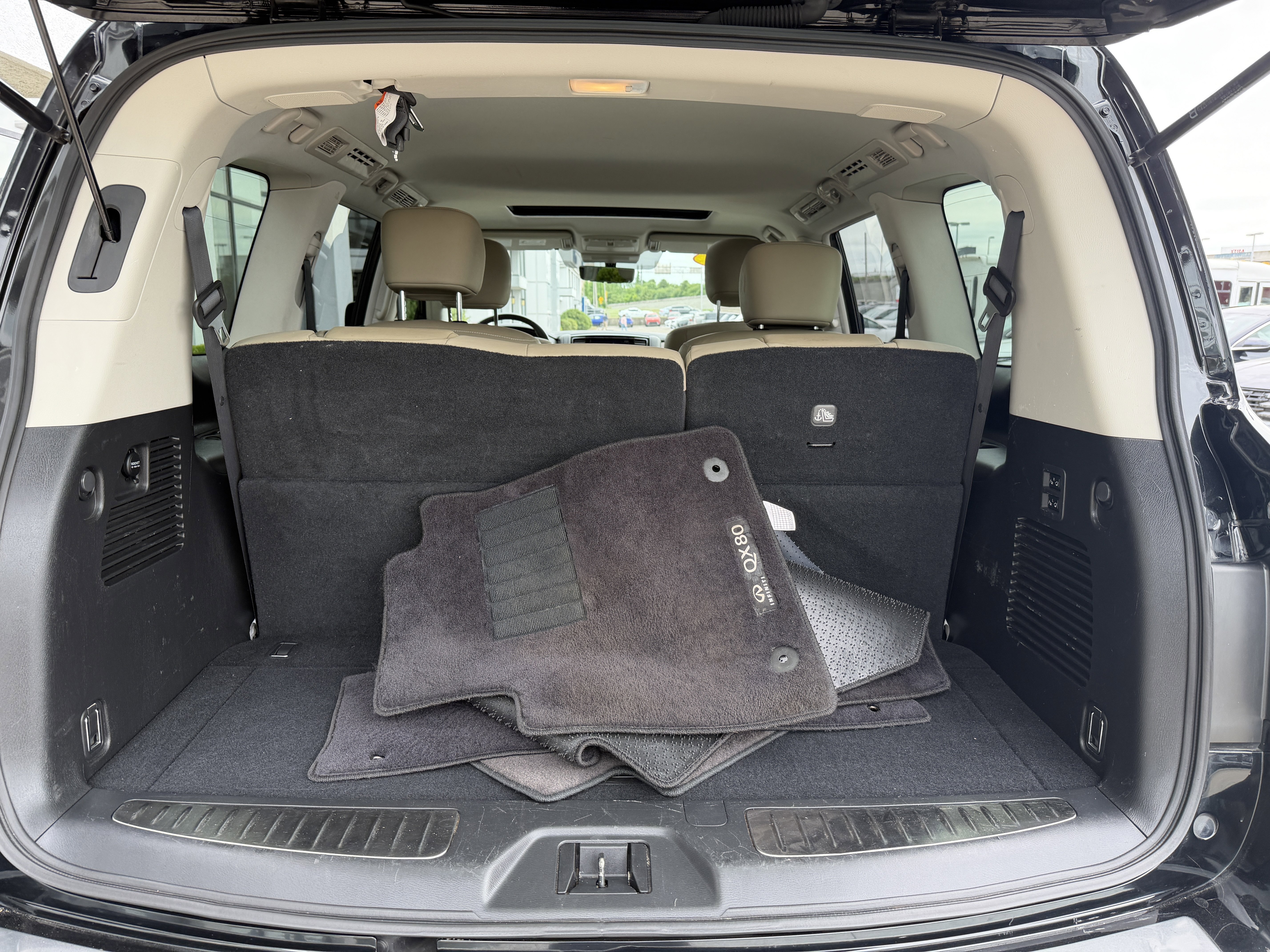 Used 2021 Mineral Black INFINITI Premium Select image 12