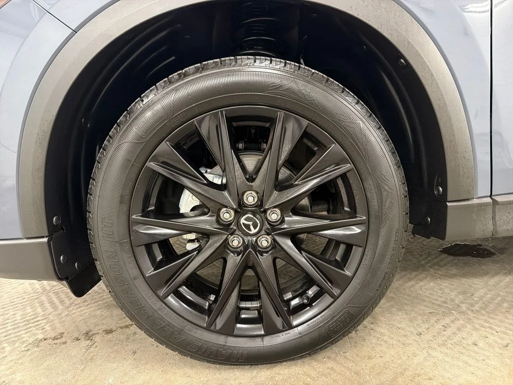 Used 2024 Gray Mazda 2.5 S Carbon Edition AWD image 14
