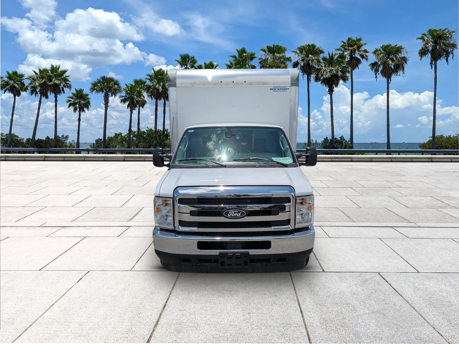 New 2026 Oxford White Ford E-350 SRW image 3