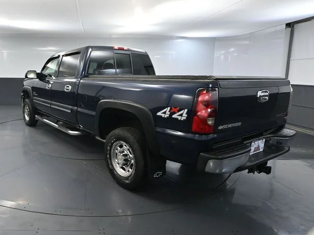 Used 2005 Blue Chevrolet LS image 7