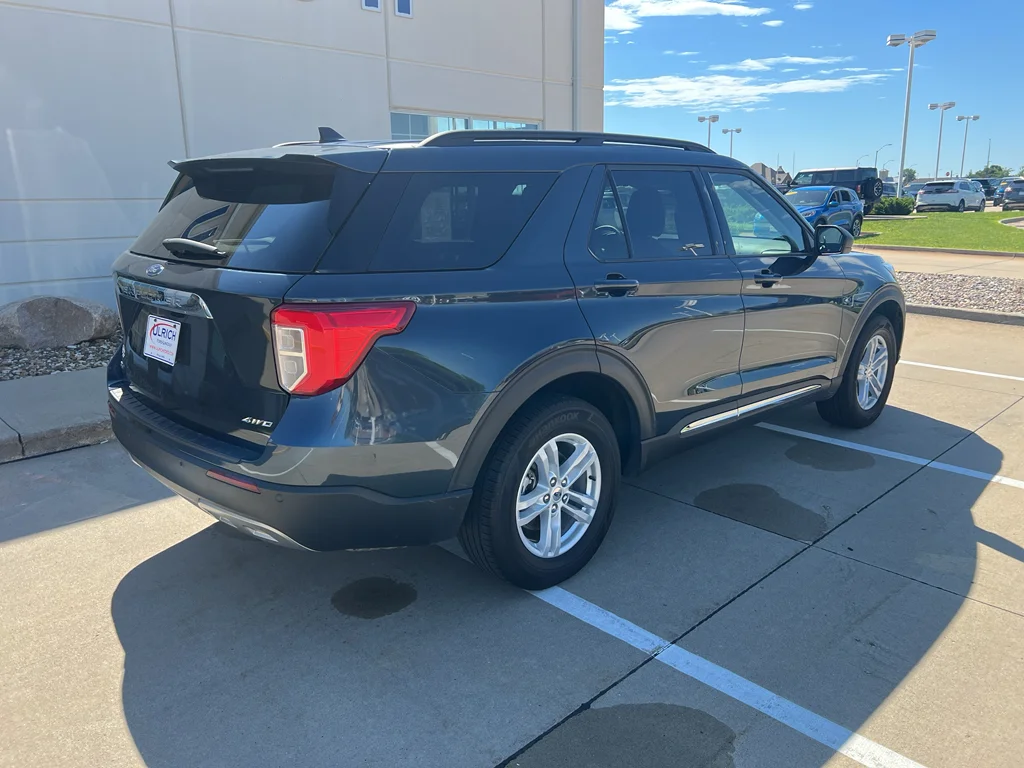 Used 2024 Stone Blue Metallic Ford XLT image 10