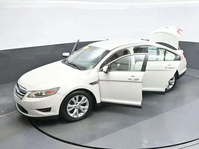 Used 2010  Ford SEL image 28