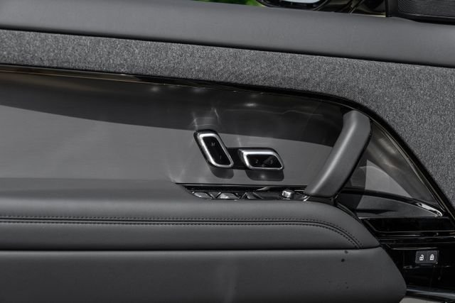 New 2026  Land Rover Dynamic SE image 50