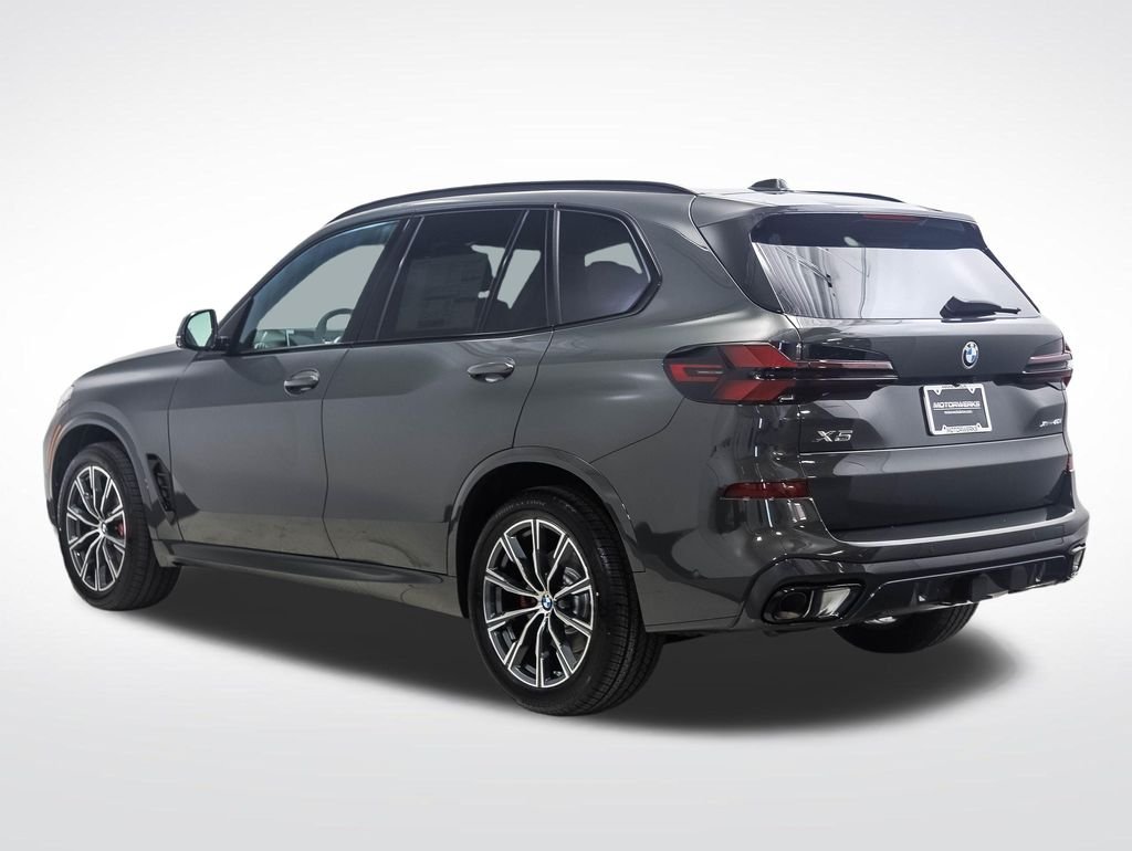 New 2026 Gray Metallic BMW xDrive40i image 3