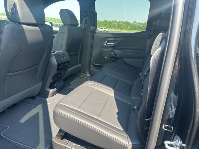 2025 Chevrolet Silverado EV RST - Photo 13