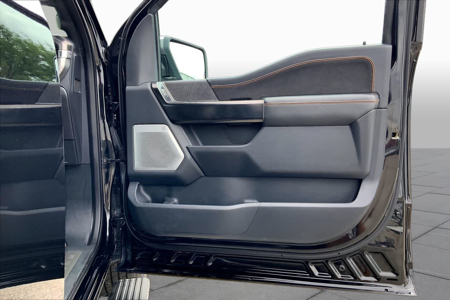 Used 2023 Agate Black Ford Platinum image 23
