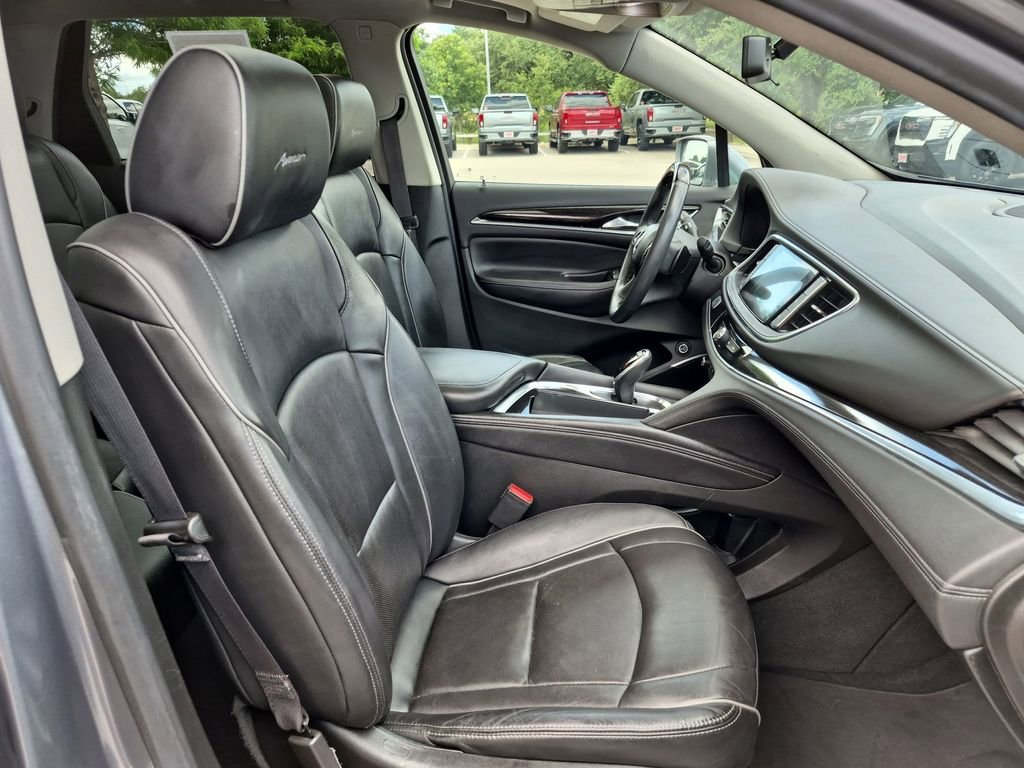 Used 2019 Includes Pitch Dark Night lower exterior accent color.) Buick Avenir image 41