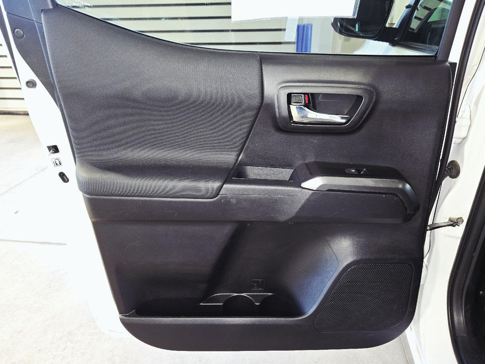 Used 2019 Super White Toyota TRD Off Road image 36