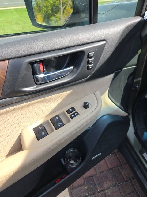 2016 Subaru Outback Limited - Photo 12