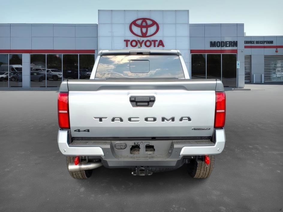 2025 Toyota Tacoma TRD Off Road - Photo 6