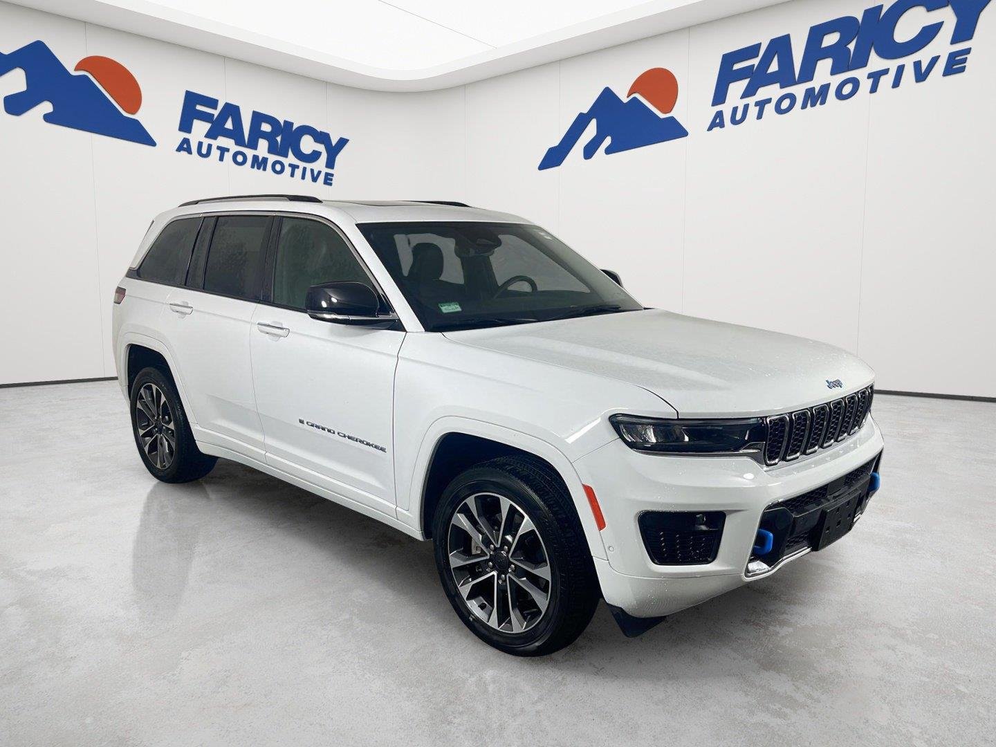 Used 2023 Bright White Clearcoat Jeep Overland image 15