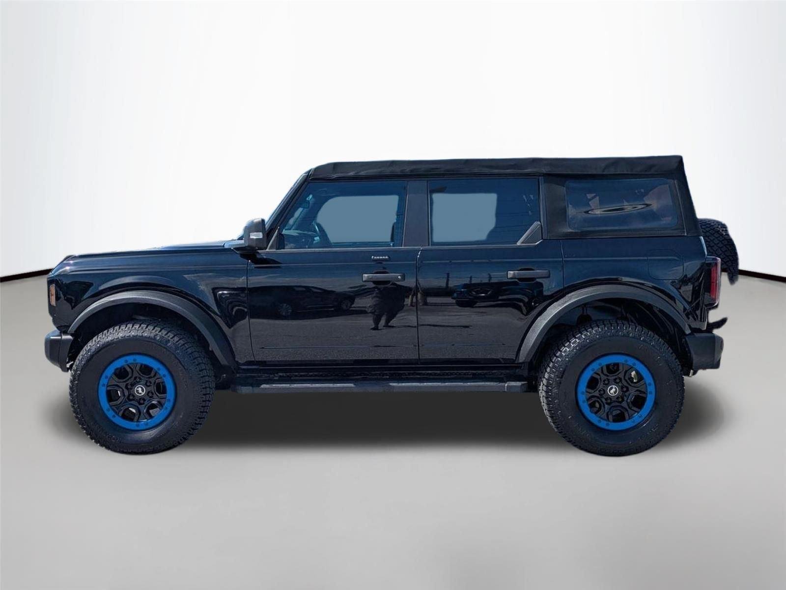 Used 2022 Shadow Black Ford Wildtrak image 8