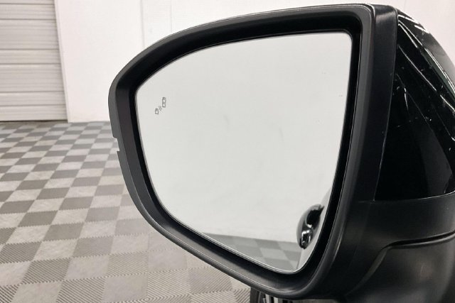 Used 2023 Super Black Nissan Platinum image 41