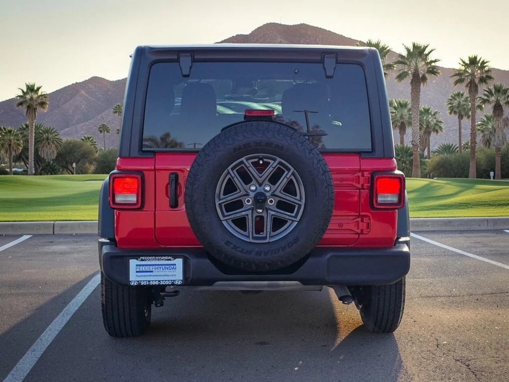 Used 2025 Red Jeep Sport S image 5