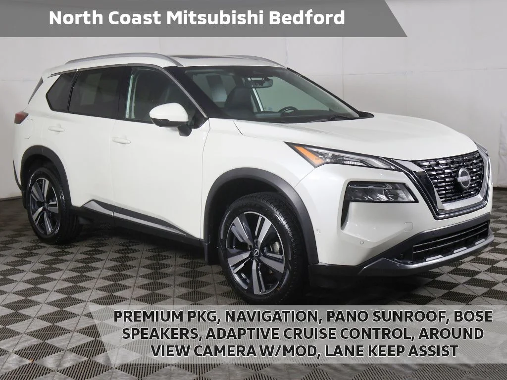 Used 2023 White Nissan SL image 1