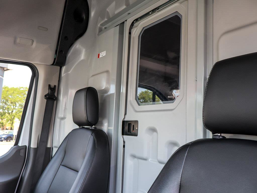 Used 2025 Oxford White Ford Base image 15