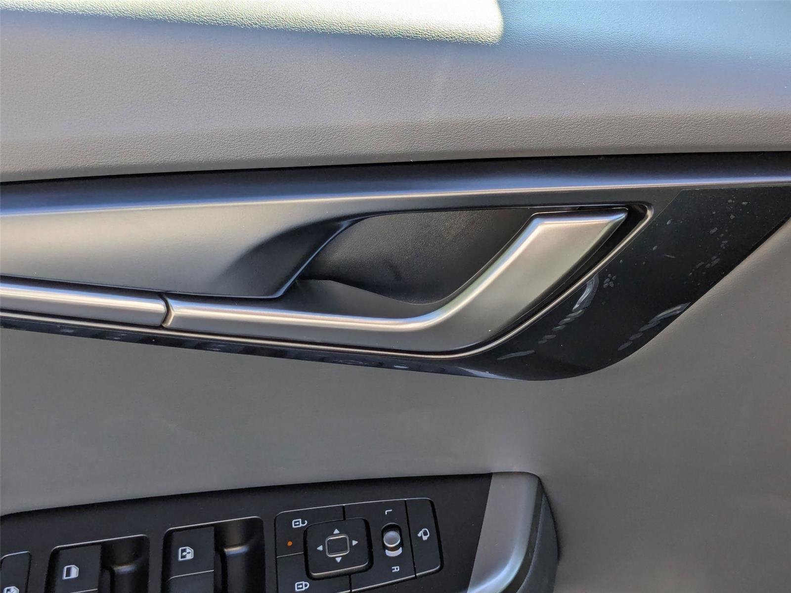 New 2025 Ebony Black Kia Light Long Range image 12