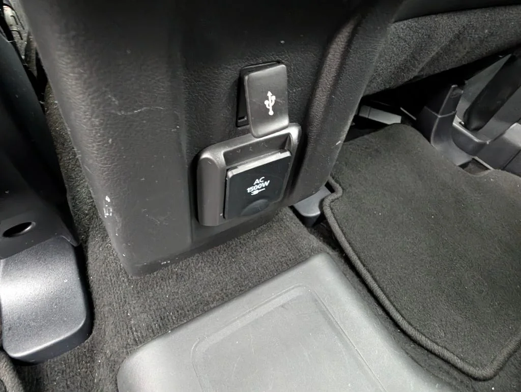 Used 2021  Mitsubishi GT image 16