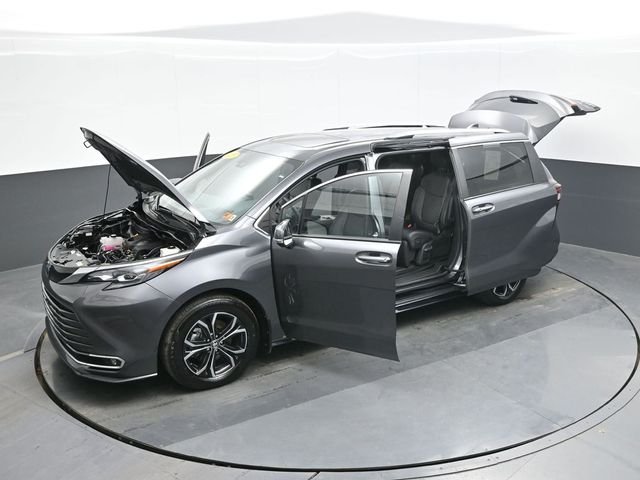Used 2025 Gray Toyota Platinum image 28