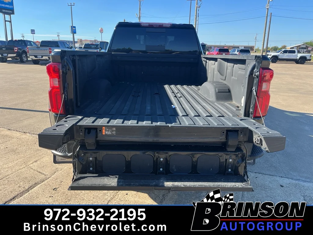 Used 2024 Black Chevrolet High Country image 11