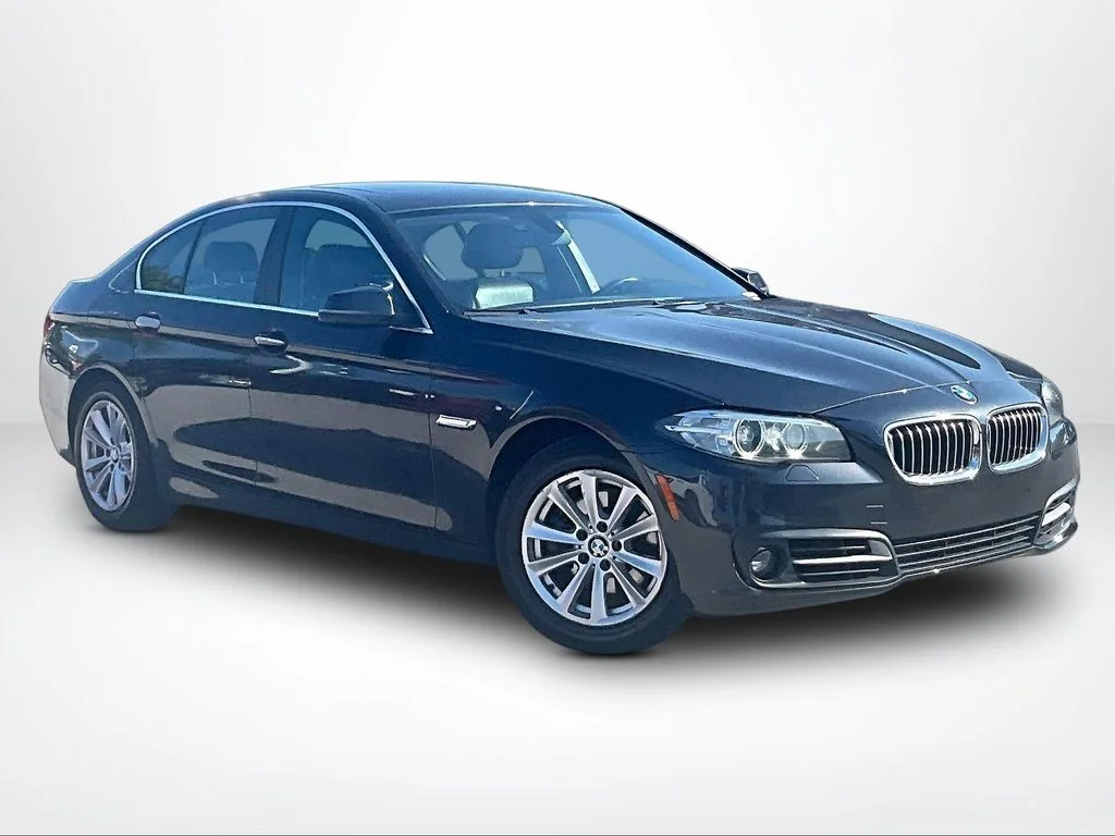 Used 2016 Gray BMW 528i xDrive image 12