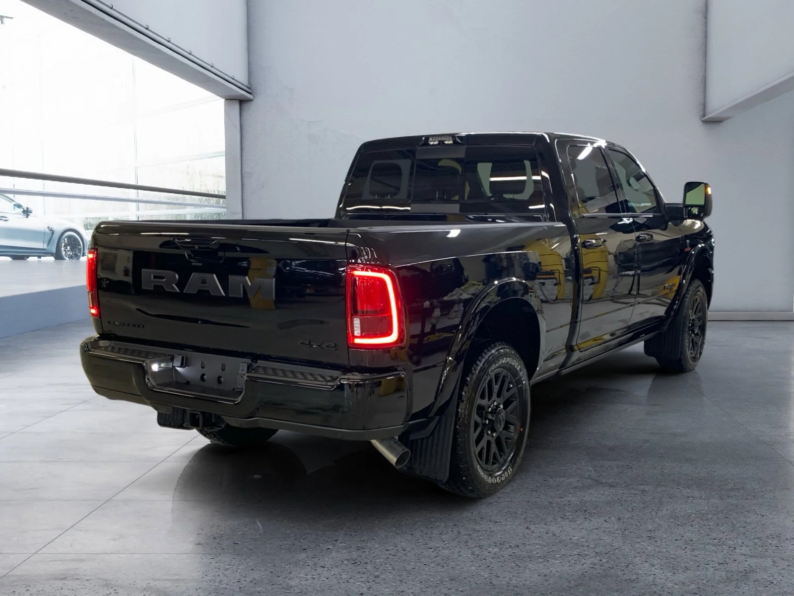 New 2026 Diamond Black Crystal Pearl Ram Limited image 5