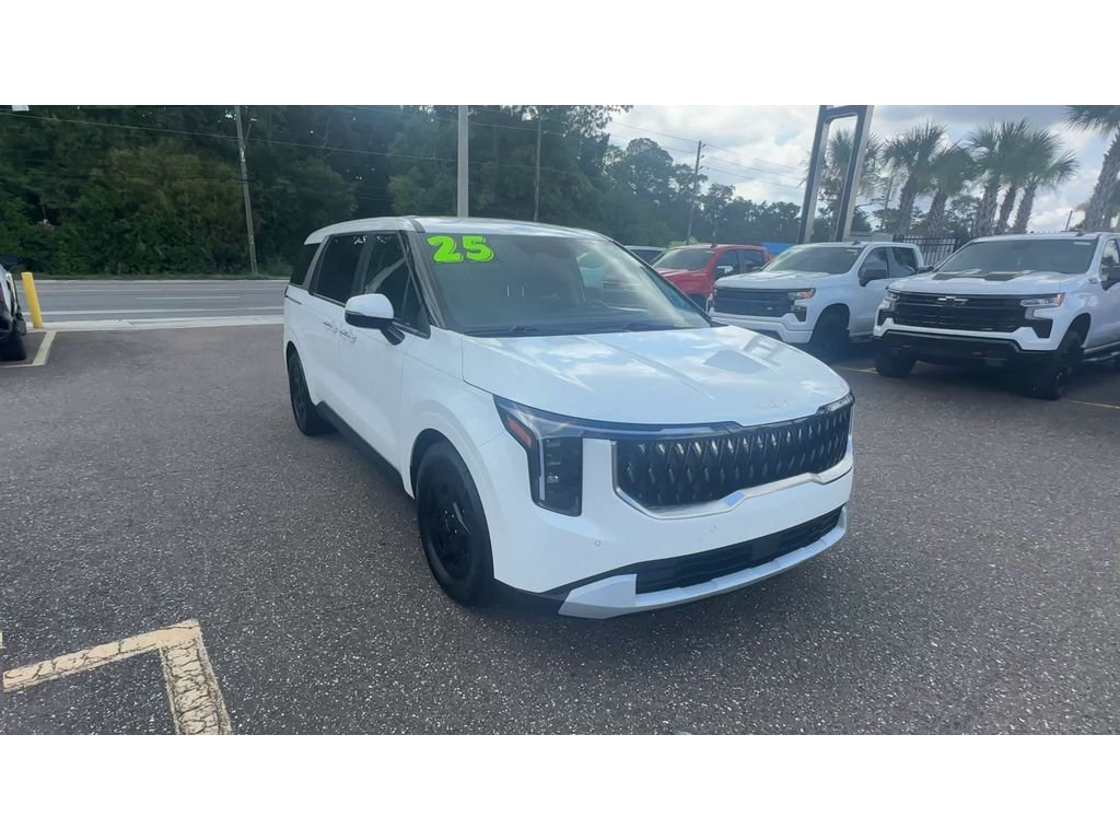 Used 2025 White Kia LXS image 8