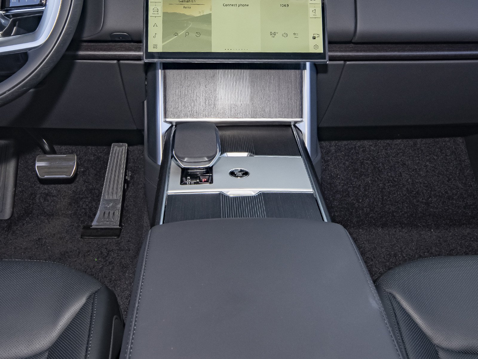 New 2026 Fuji White Land Rover Autobiography image 27