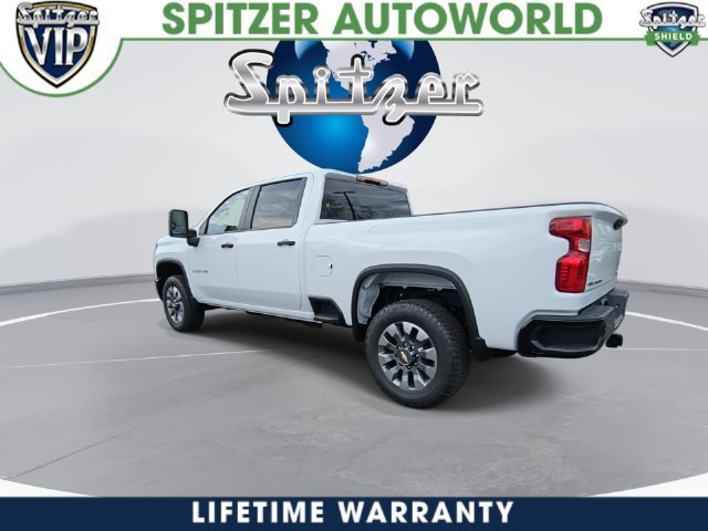New 2026 Summit White Chevrolet Custom image 9