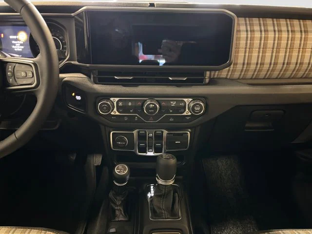 New 2026 Black Jeep 85th Anniversary Edition image 12