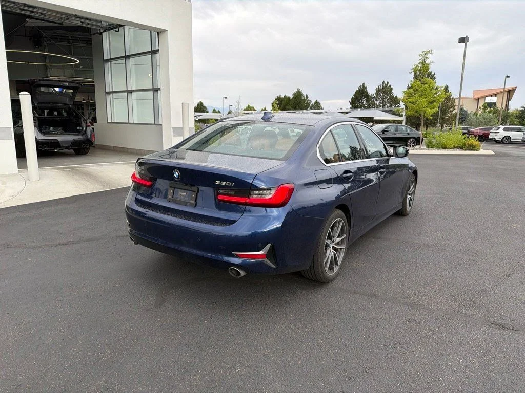 Used 2019 Mediterranean Blue Metallic BMW 330i xDrive image 5