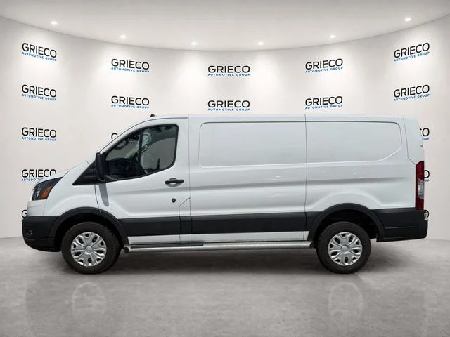 Used 2025 Oxford White Ford Base image 35