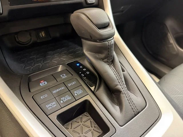 Used 2025 Silver Toyota XLE image 18