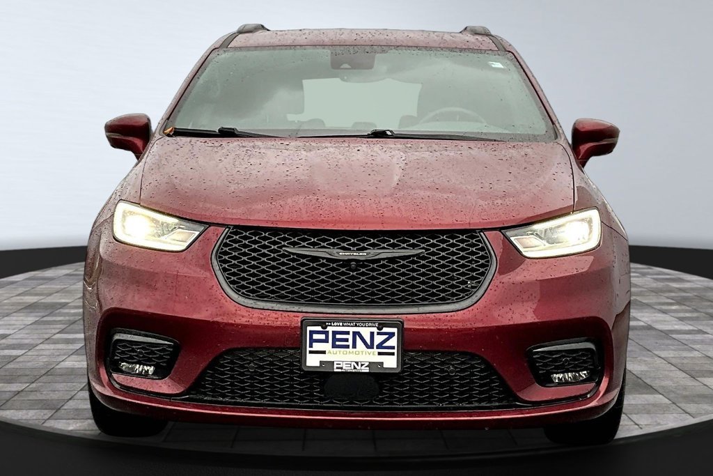 Used 2021 Chrysler Pacifica Touring L with VIN 2C4RC3BG7MR563651 for sale in Rochester, Minnesota