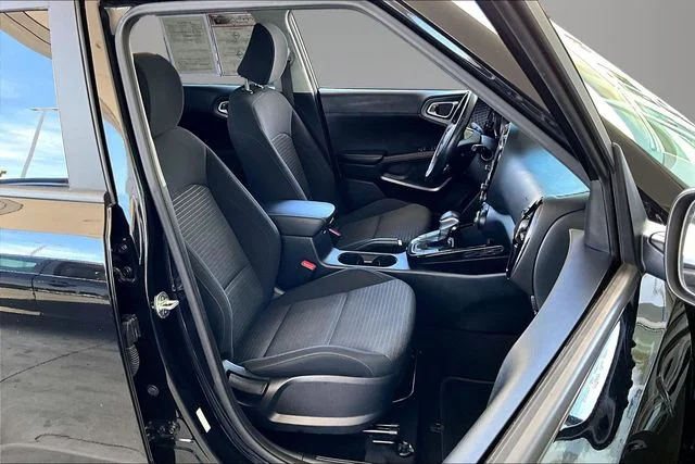 Used 2021 Black Kia EX image 27