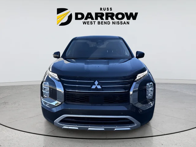 Used 2024 Gray Mitsubishi SE image 11