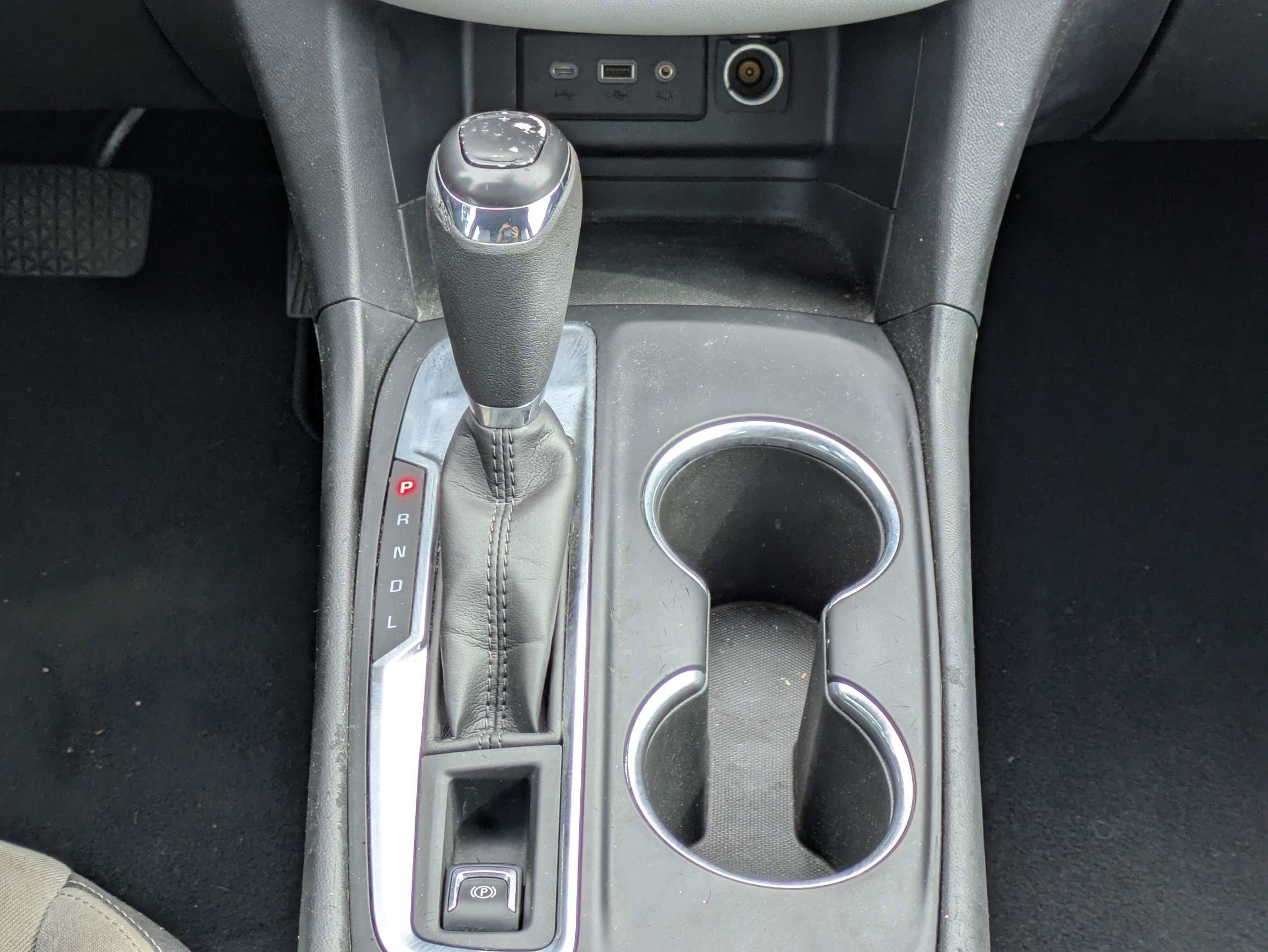 Used 2020 Silver Ice Metallic Chevrolet LS image 19