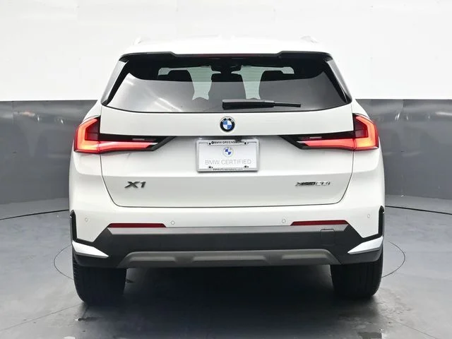 Used 2023 White BMW xDrive28i image 6