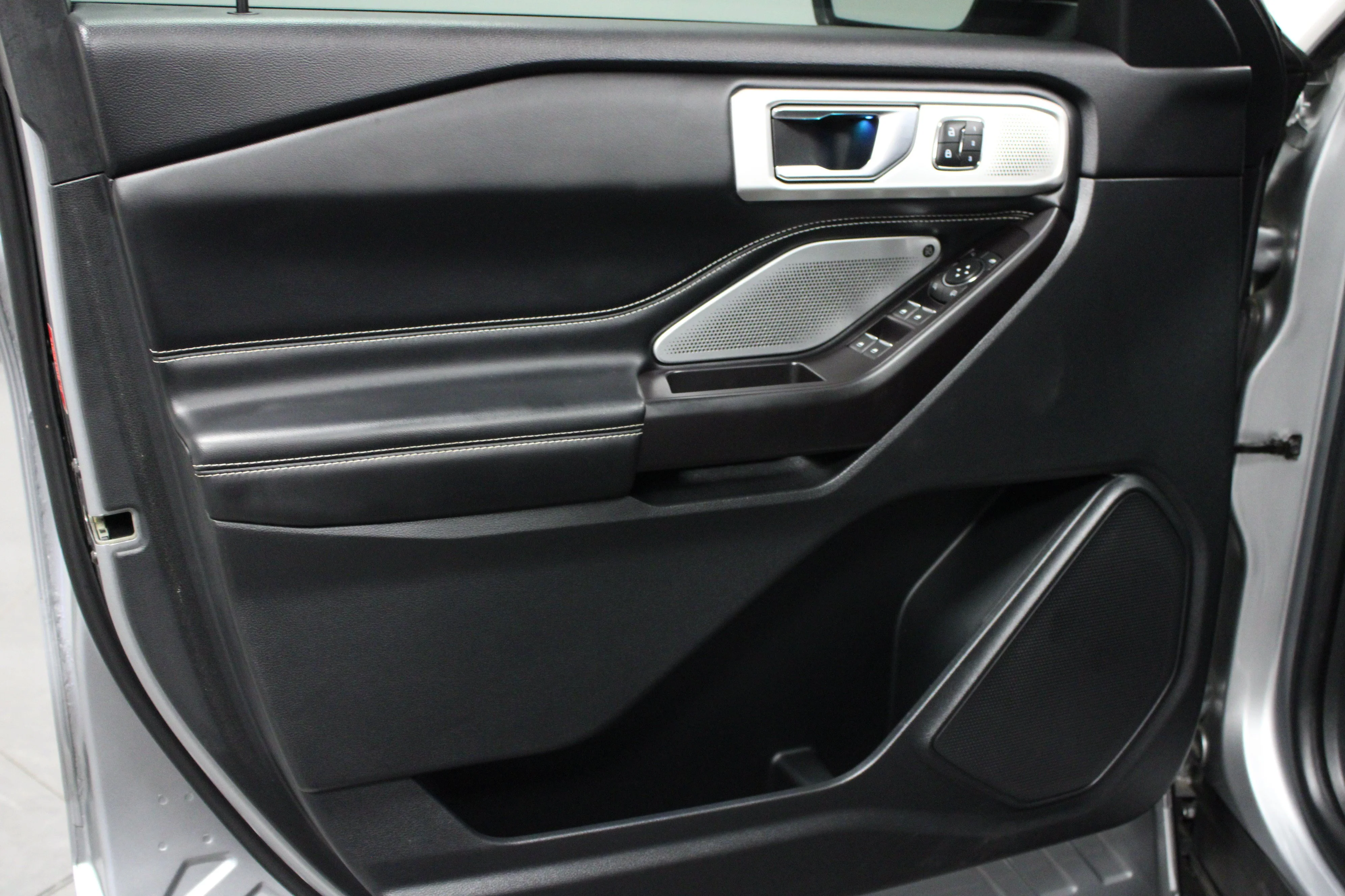 Used 2020 Silver Metallic Ford ST image 11