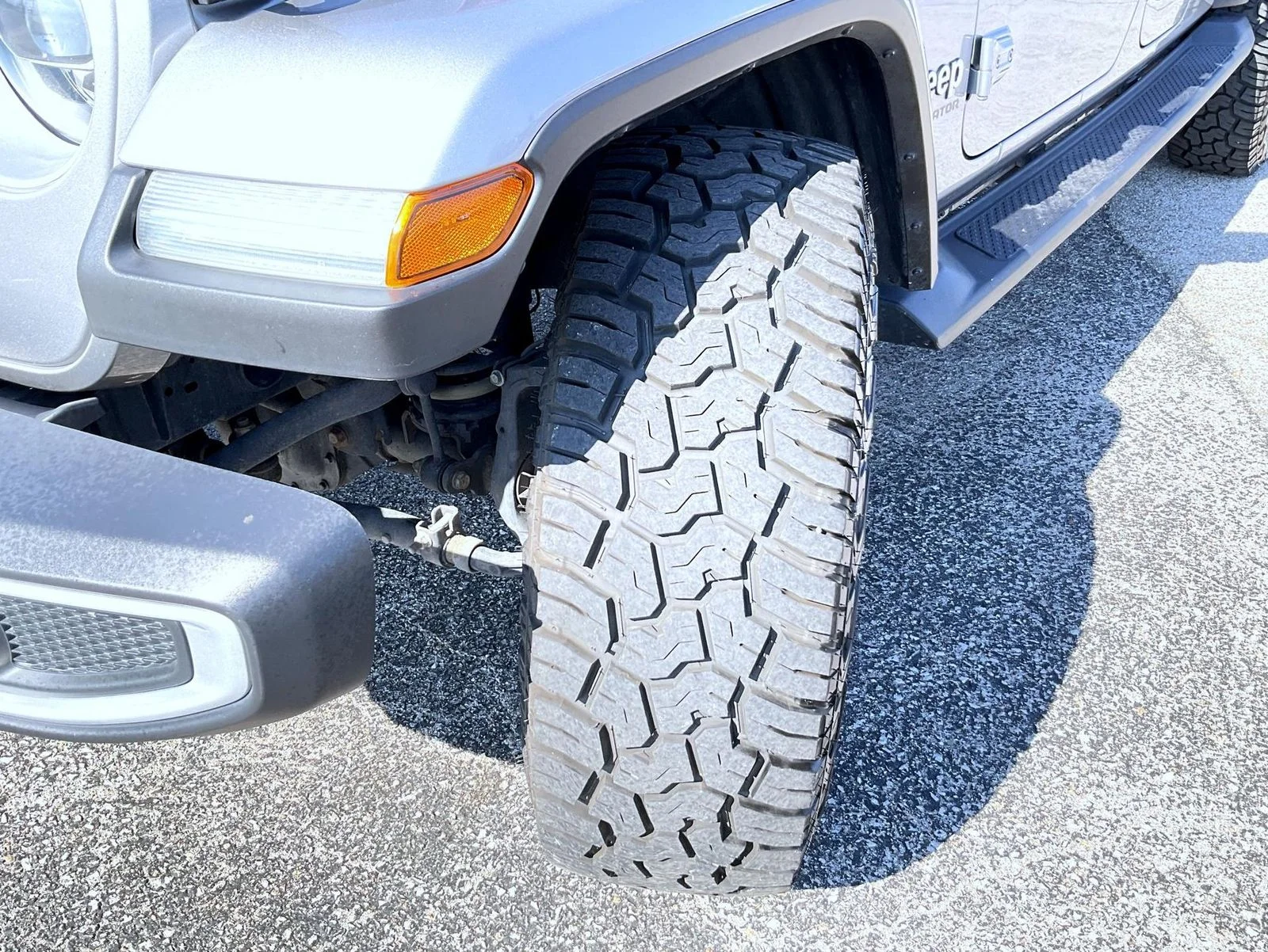 Used 2021 Silver Jeep Overland image 23