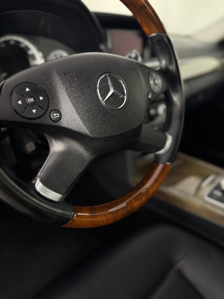 Used 2010 Iridium Silver Metallic Mercedes-Benz E 350 image 22