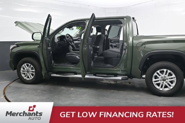 Used 2022 Green Toyota SR5 image 44